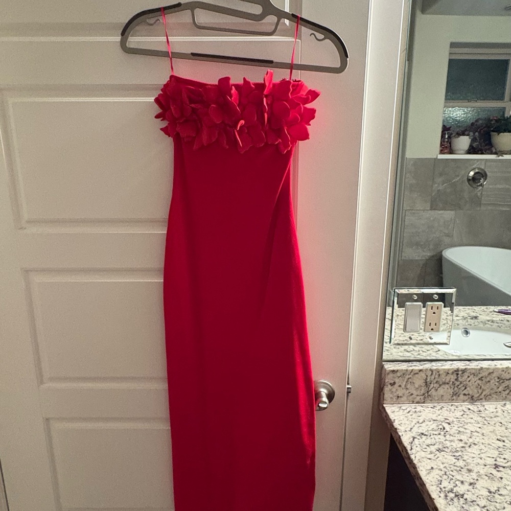 Zara Vibrant Red Floral Dress - Picture 2 of 6